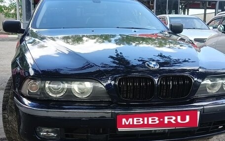BMW 5 серия, 2000 год, 650 000 рублей, 1 фотография