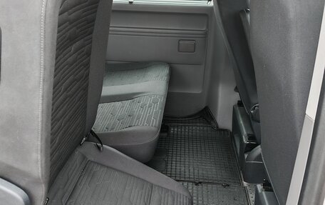 Volkswagen Caravelle T6 рестайлинг, 2020 год, 5 200 000 рублей, 2 фотография