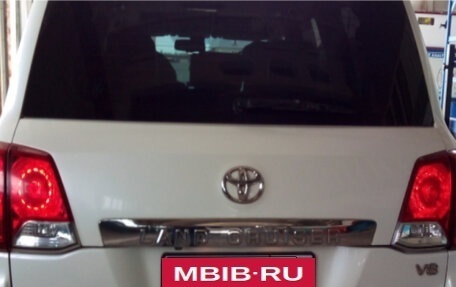 Toyota Land Cruiser 200, 2013 год, 2 480 000 рублей, 21 фотография