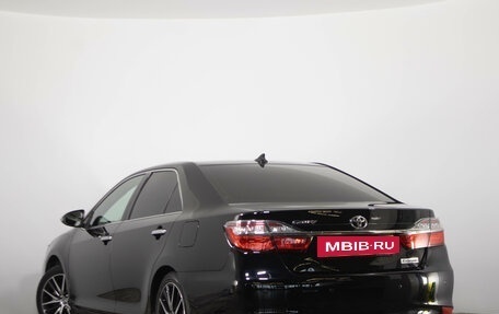 Toyota Camry, 2018 год, 2 249 000 рублей, 5 фотография