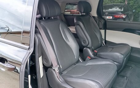 KIA Carnival, 2021 год, 3 300 000 рублей, 12 фотография