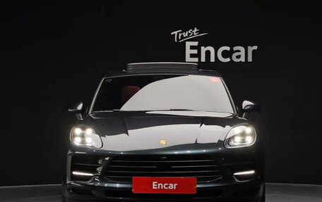 Porsche Macan I рестайлинг, 2023 год, 7 010 000 рублей, 2 фотография