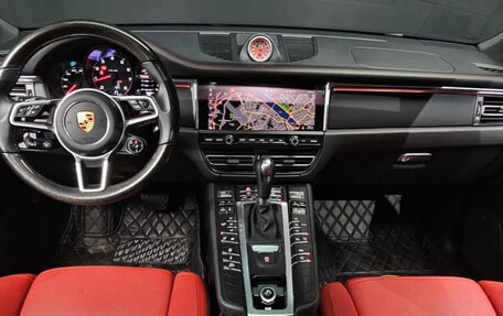 Porsche Macan I рестайлинг, 2023 год, 7 010 000 рублей, 5 фотография
