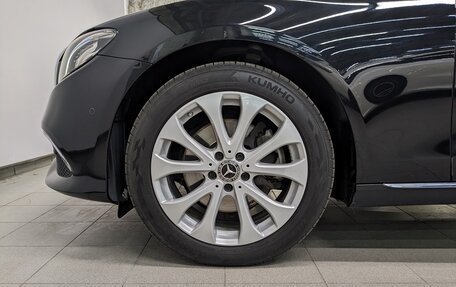 Mercedes-Benz E-Класс, 2019 год, 3 050 000 рублей, 12 фотография