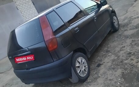 Fiat Punto III Punto Evo рестайлинг, 1999 год, 69 000 рублей, 3 фотография