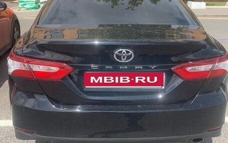 Toyota Camry, 2020 год, 2 100 000 рублей, 3 фотография