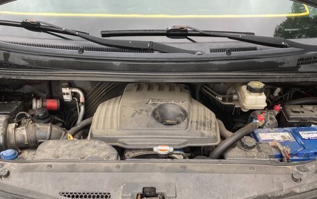 Hyundai H-1 II рестайлинг, 2010 год, 1 490 000 рублей, 17 фотография