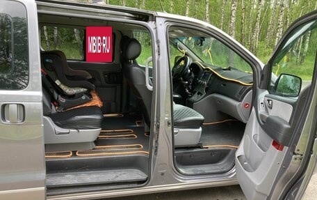 Hyundai H-1 II рестайлинг, 2010 год, 1 490 000 рублей, 13 фотография