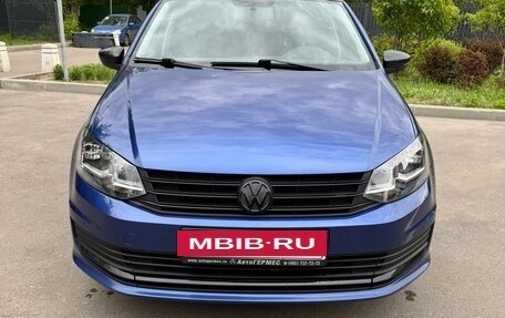Volkswagen Polo VI (EU Market), 2019 год, 1 100 000 рублей, 2 фотография