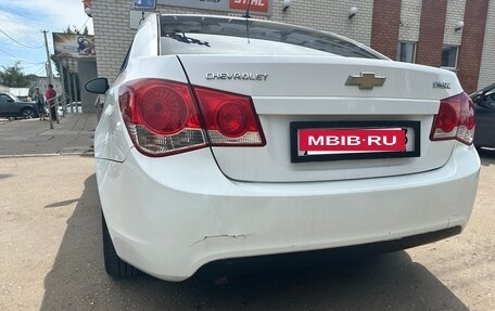 Chevrolet Cruze II, 2010 год, 800 000 рублей, 5 фотография