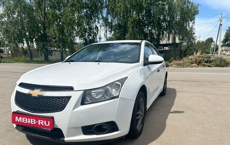 Chevrolet Cruze II, 2010 год, 800 000 рублей, 13 фотография