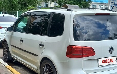 Volkswagen Touran III, 2014 год, 824 000 рублей, 8 фотография