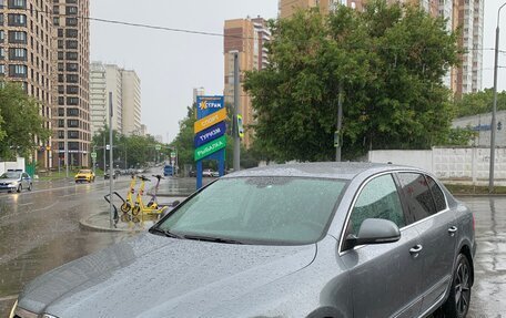 Skoda Superb III рестайлинг, 2010 год, 690 000 рублей, 2 фотография