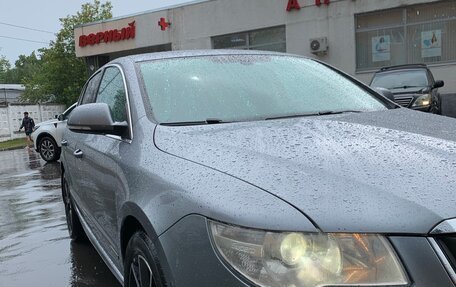 Skoda Superb III рестайлинг, 2010 год, 690 000 рублей, 9 фотография