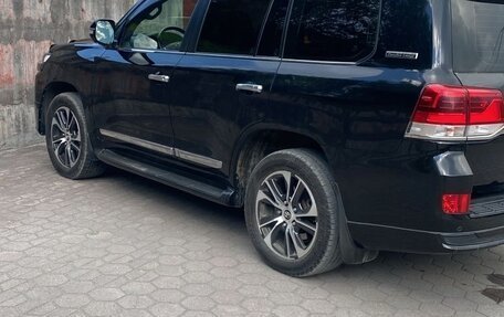 Toyota Land Cruiser 200, 2020 год, 8 200 000 рублей, 3 фотография