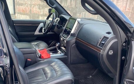 Toyota Land Cruiser 200, 2020 год, 8 200 000 рублей, 4 фотография