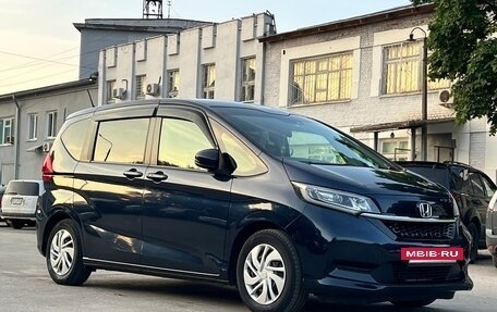 Honda Freed II, 2020 год, 1 870 000 рублей, 6 фотография