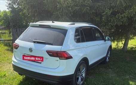 Volkswagen Tiguan II, 2017 год, 2 450 000 рублей, 3 фотография