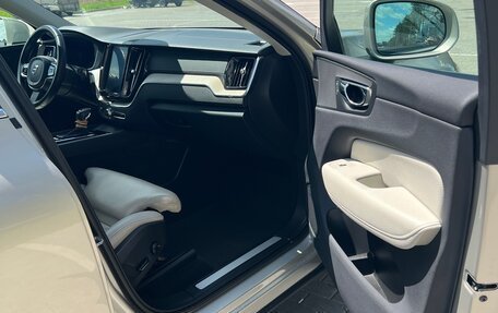 Volvo XC60 II, 2019 год, 3 750 000 рублей, 4 фотография