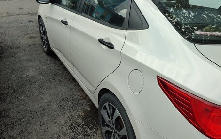 Hyundai Solaris II рестайлинг, 2015 год, 1 200 000 рублей, 6 фотография