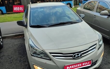 Hyundai Solaris II рестайлинг, 2015 год, 1 200 000 рублей, 3 фотография