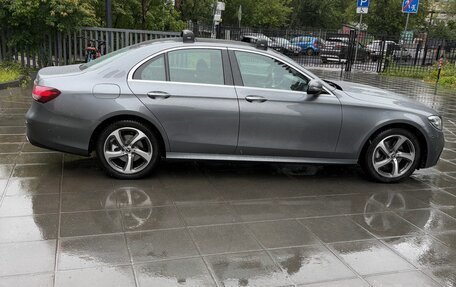 Mercedes-Benz E-Класс, 2022 год, 5 800 000 рублей, 5 фотография