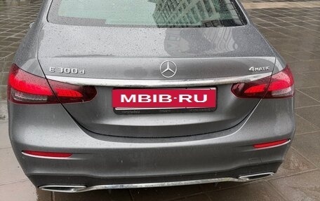 Mercedes-Benz E-Класс, 2022 год, 5 800 000 рублей, 3 фотография