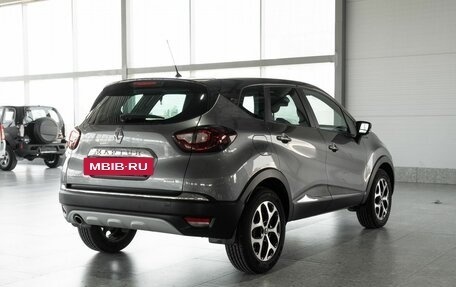Renault Kaptur I рестайлинг, 2016 год, 1 635 000 рублей, 2 фотография