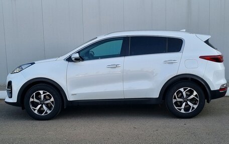 KIA Sportage IV рестайлинг, 2020 год, 2 300 000 рублей, 4 фотография