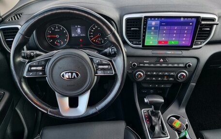 KIA Sportage IV рестайлинг, 2020 год, 2 300 000 рублей, 12 фотография