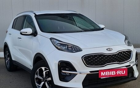 KIA Sportage IV рестайлинг, 2020 год, 2 300 000 рублей, 3 фотография