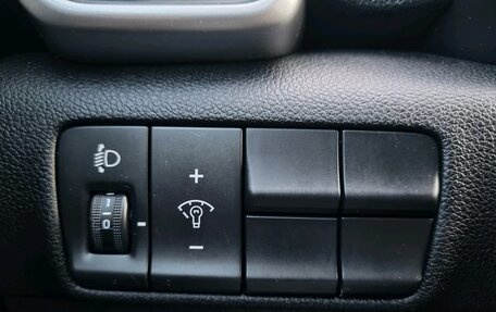 KIA Sportage IV рестайлинг, 2020 год, 2 300 000 рублей, 21 фотография