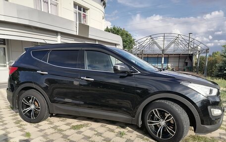 Hyundai Santa Fe III рестайлинг, 2013 год, 1 900 000 рублей, 1 фотография