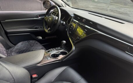 Toyota Camry, 2020 год, 2 750 000 рублей, 6 фотография