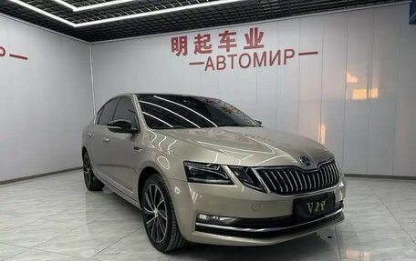Skoda Octavia IV, 2021 год, 2 400 000 рублей, 2 фотография