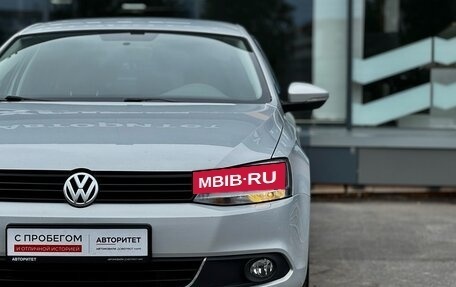 Volkswagen Jetta VI, 2011 год, 869 000 рублей, 8 фотография
