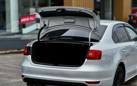 Volkswagen Jetta VI, 2011 год, 869 000 рублей, 4 фотография