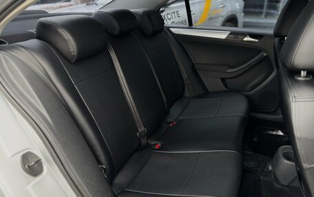 Volkswagen Jetta VI, 2011 год, 869 000 рублей, 16 фотография