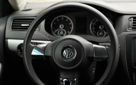Volkswagen Jetta VI, 2011 год, 869 000 рублей, 30 фотография