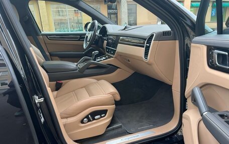 Porsche Cayenne III, 2022 год, 6 800 000 рублей, 9 фотография