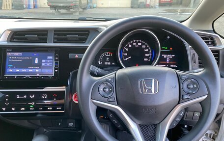 Honda Fit III, 2018 год, 1 415 000 рублей, 14 фотография
