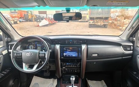 Toyota Fortuner II, 2019 год, 3 290 000 рублей, 7 фотография