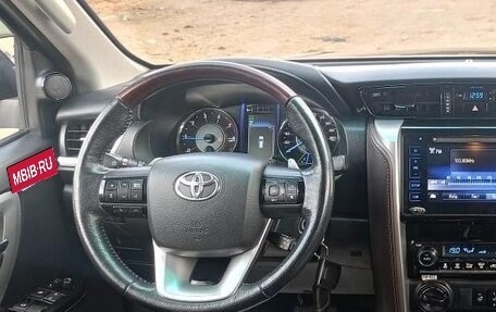 Toyota Fortuner II, 2019 год, 3 290 000 рублей, 8 фотография