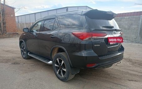 Toyota Fortuner II, 2019 год, 3 290 000 рублей, 4 фотография