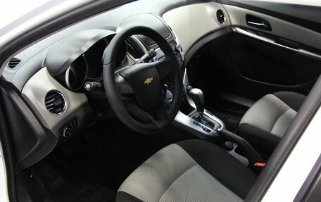 Chevrolet Cruze II, 2012 год, 929 000 рублей, 9 фотография
