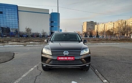 Volkswagen Touareg III, 2015 год, 3 100 000 рублей, 2 фотография
