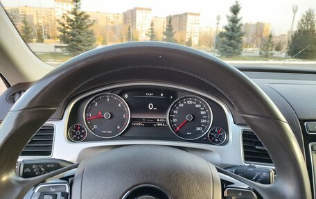 Volkswagen Touareg III, 2015 год, 3 100 000 рублей, 9 фотография