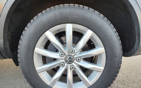 Volkswagen Touareg III, 2015 год, 3 100 000 рублей, 13 фотография