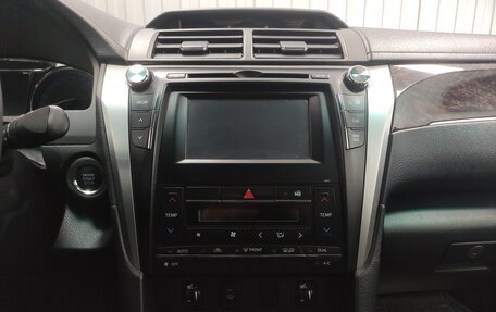 Toyota Camry, 2016 год, 1 850 000 рублей, 12 фотография