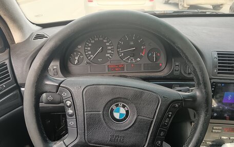 BMW 5 серия, 1996 год, 550 000 рублей, 17 фотография
